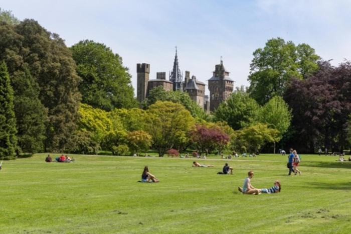 Plas Gwyn Halls, Cardiff Met University Экстерьер фото